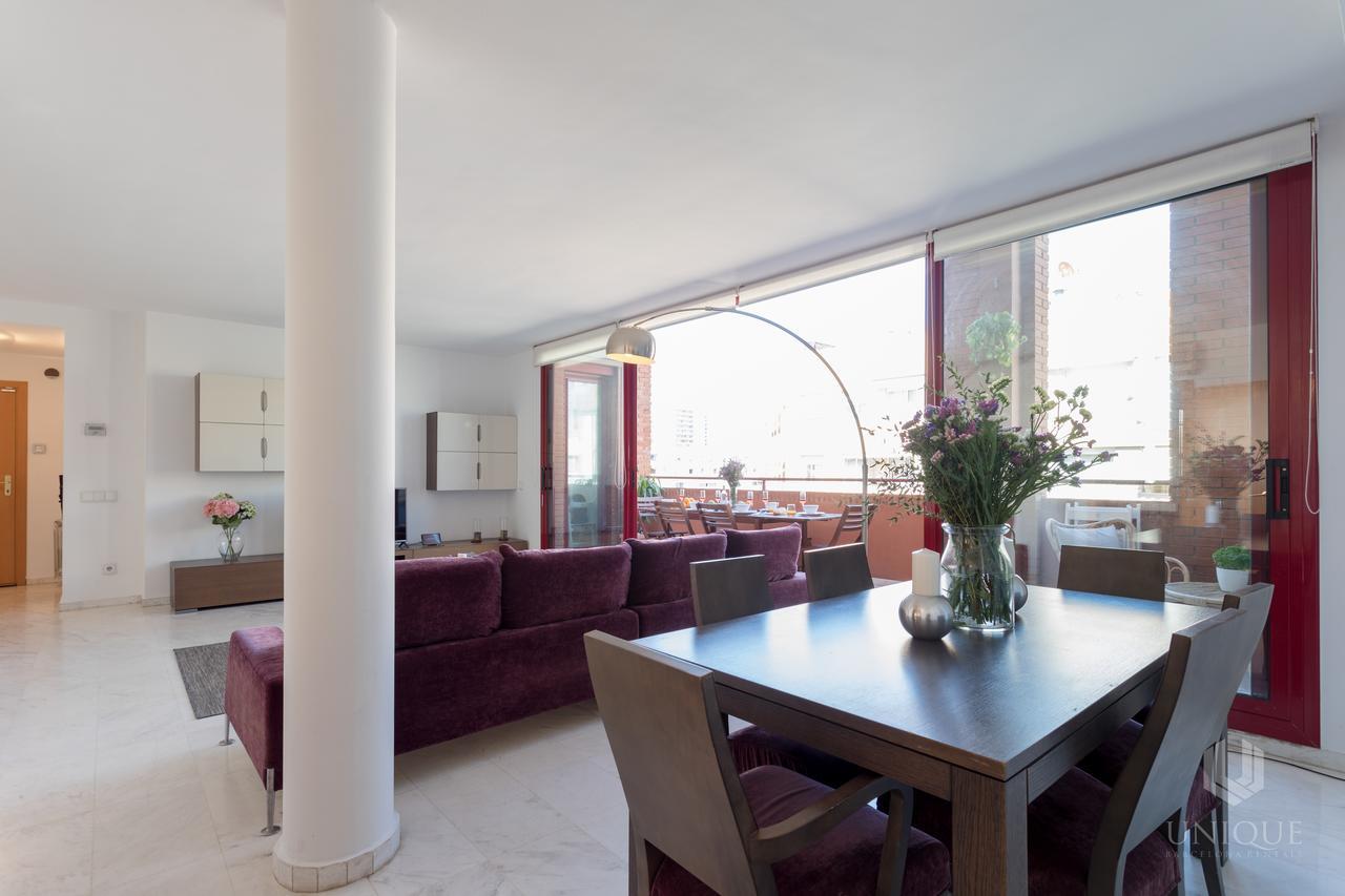 Unique Rentals - Stylish Seafront Duplex Barcelona Buitenkant foto