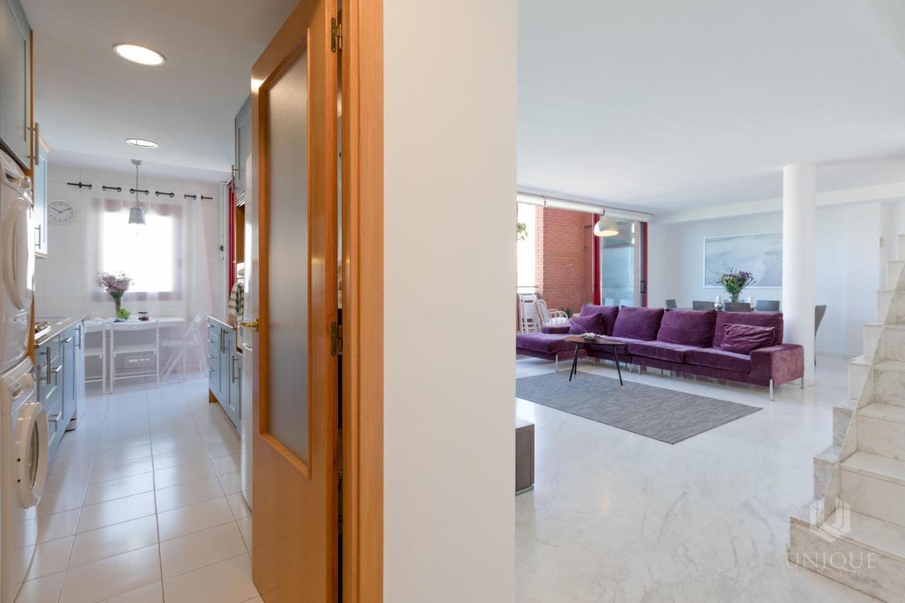 Unique Rentals - Stylish Seafront Duplex Barcelona Buitenkant foto